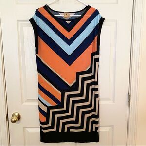 Cute Kasper chevron/ geometric shift dress